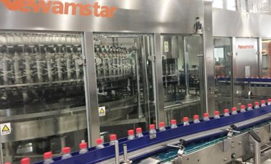 碳酸飲料吹灌旋一體機